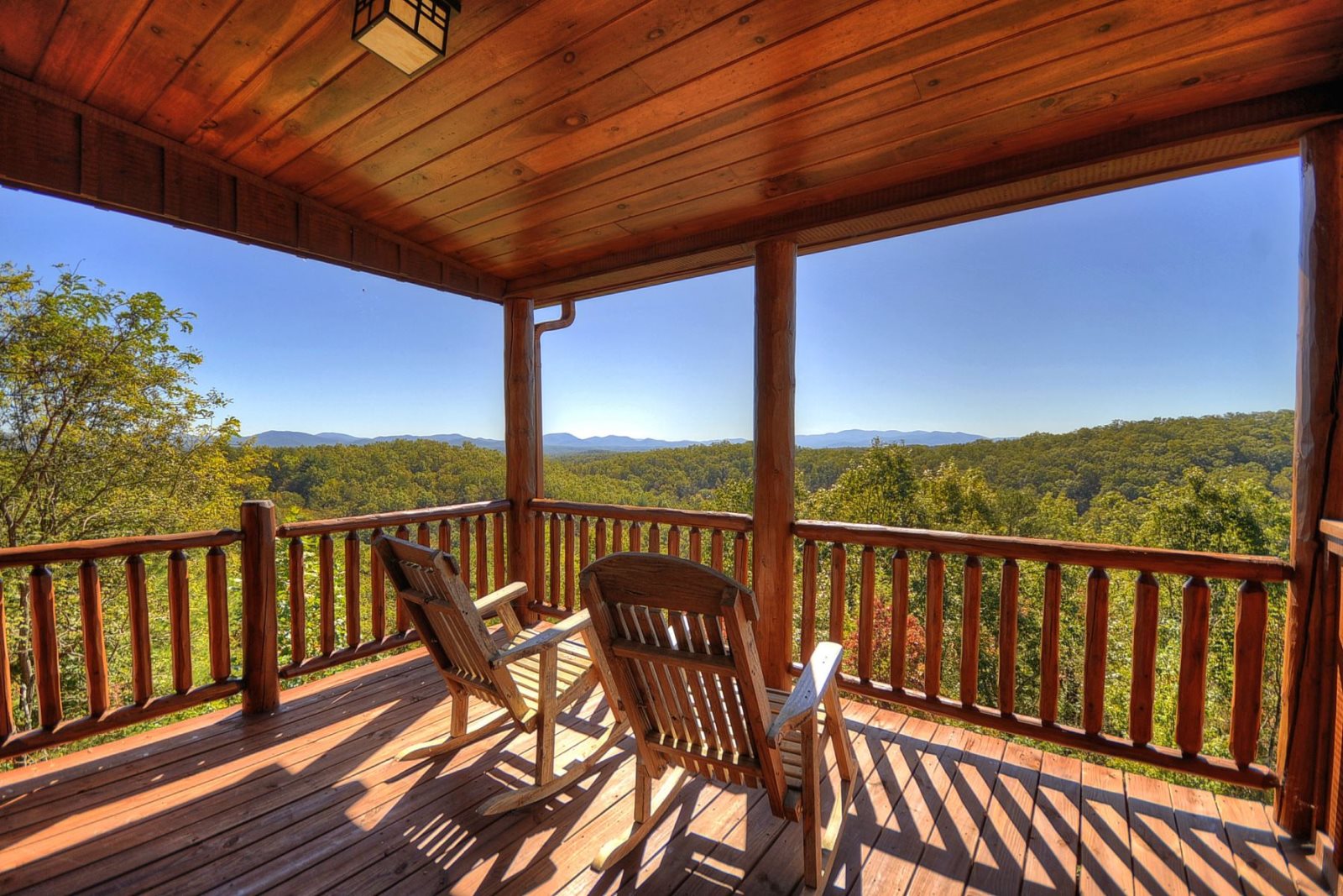 Above Raven Ridge in Blue Ridge North GA Cabin Rental