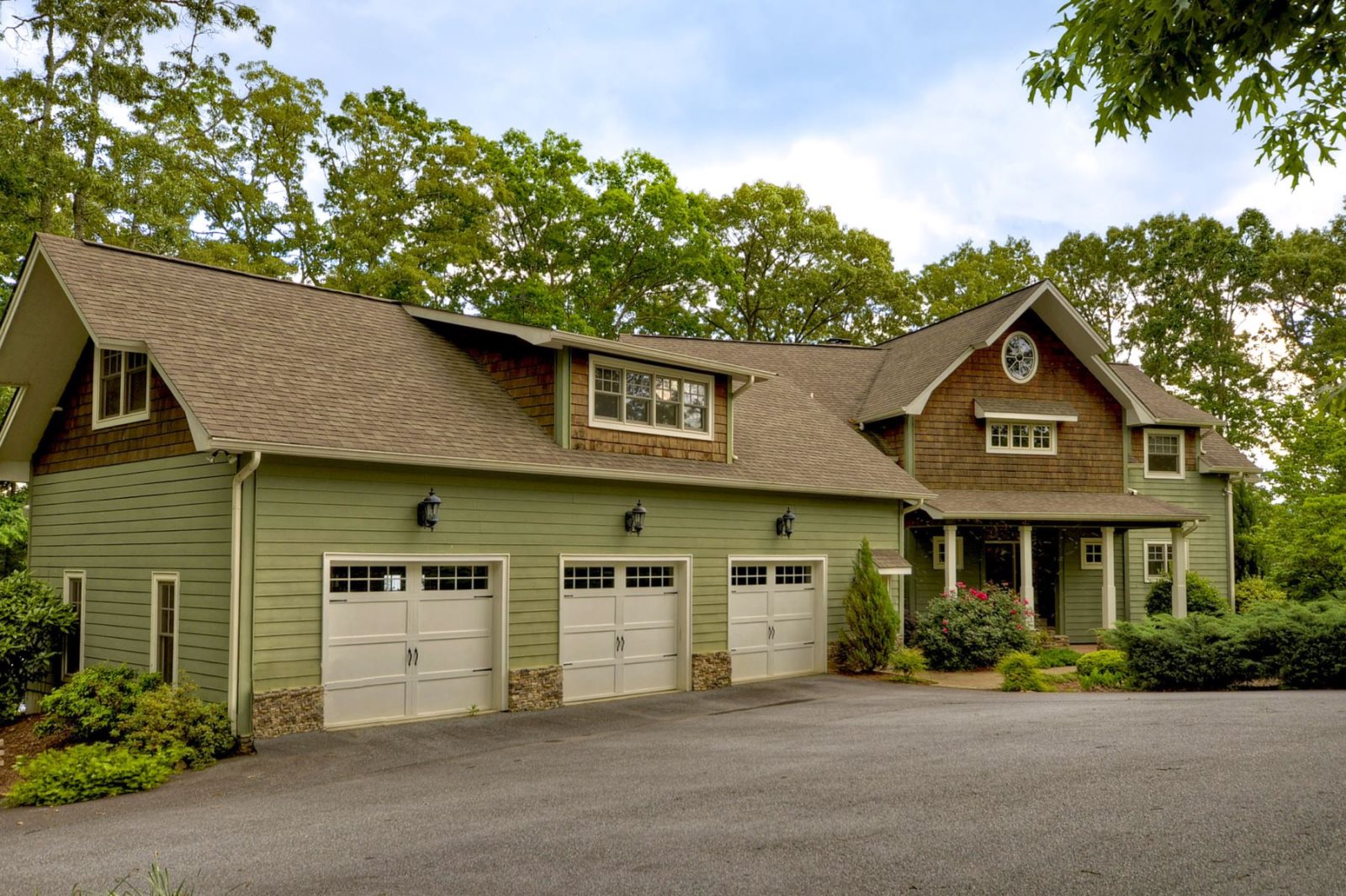 Blue Ridge Lake Retreat Vacation Rental on Lake Blue Ridge