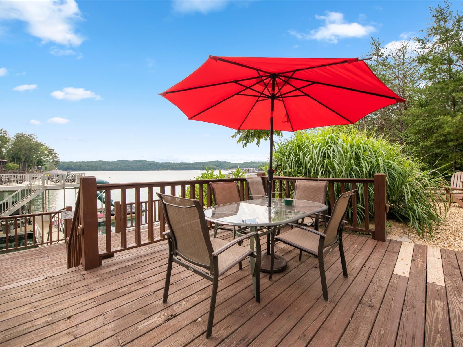 Medley Sunset Cove Vacation Rental on Lake Blue Ridge