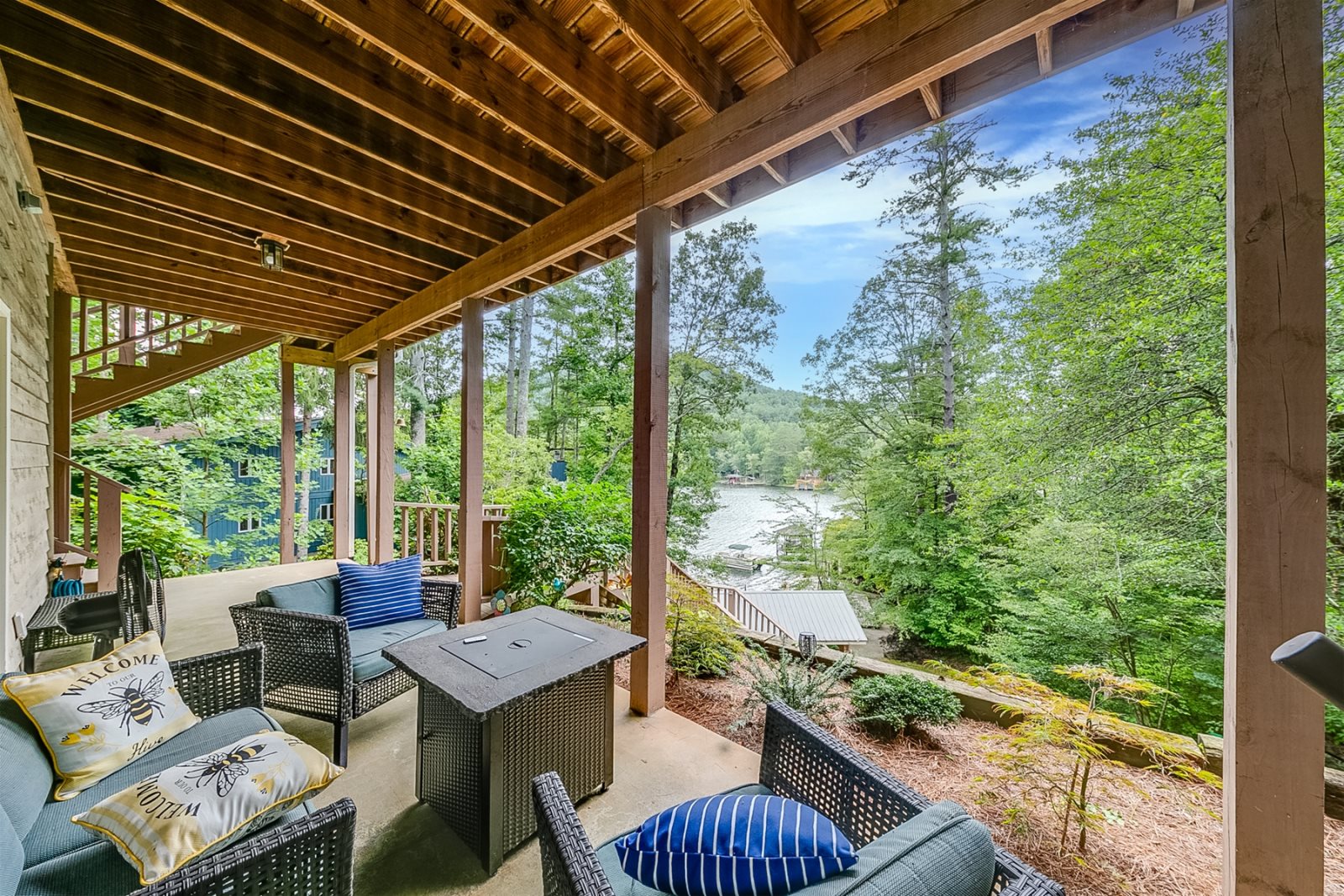 HideAWay Cove Lake Burton Vacation Rentals Cabin Rentals of Helen