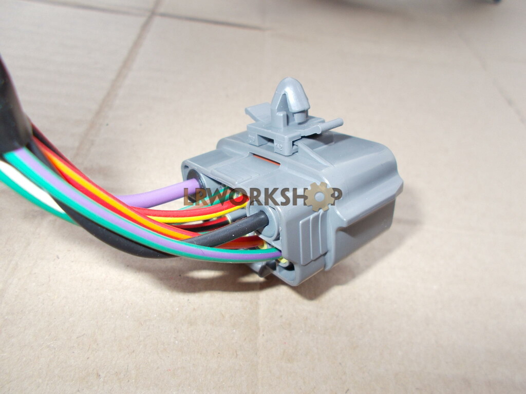 C0929 Connector Trailer pickup Defender 2002MY Find Land Rover