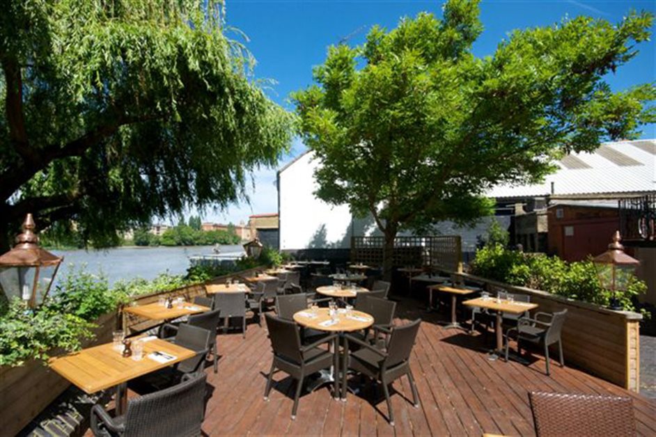 The Crabtree Tavern Images