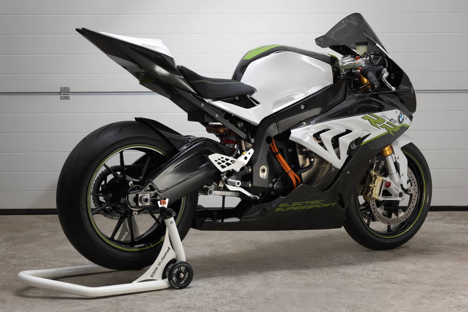 The Ultra Futuristic BMW eRR Electric Motorcycle Is Here