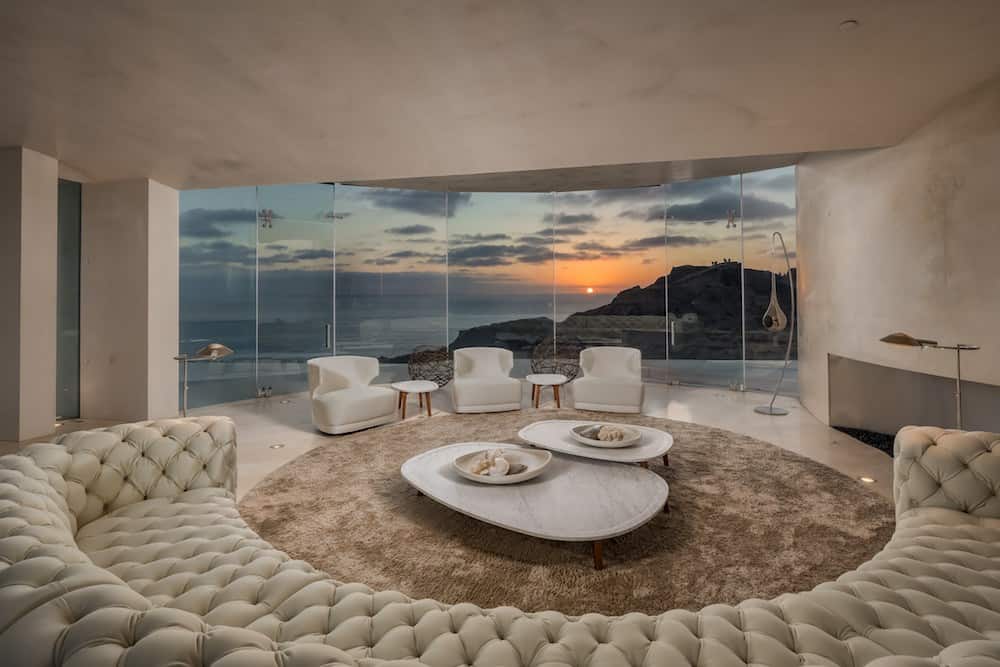 La Jolla's Iconic Razor House Sells for a Cool 20.8 Million