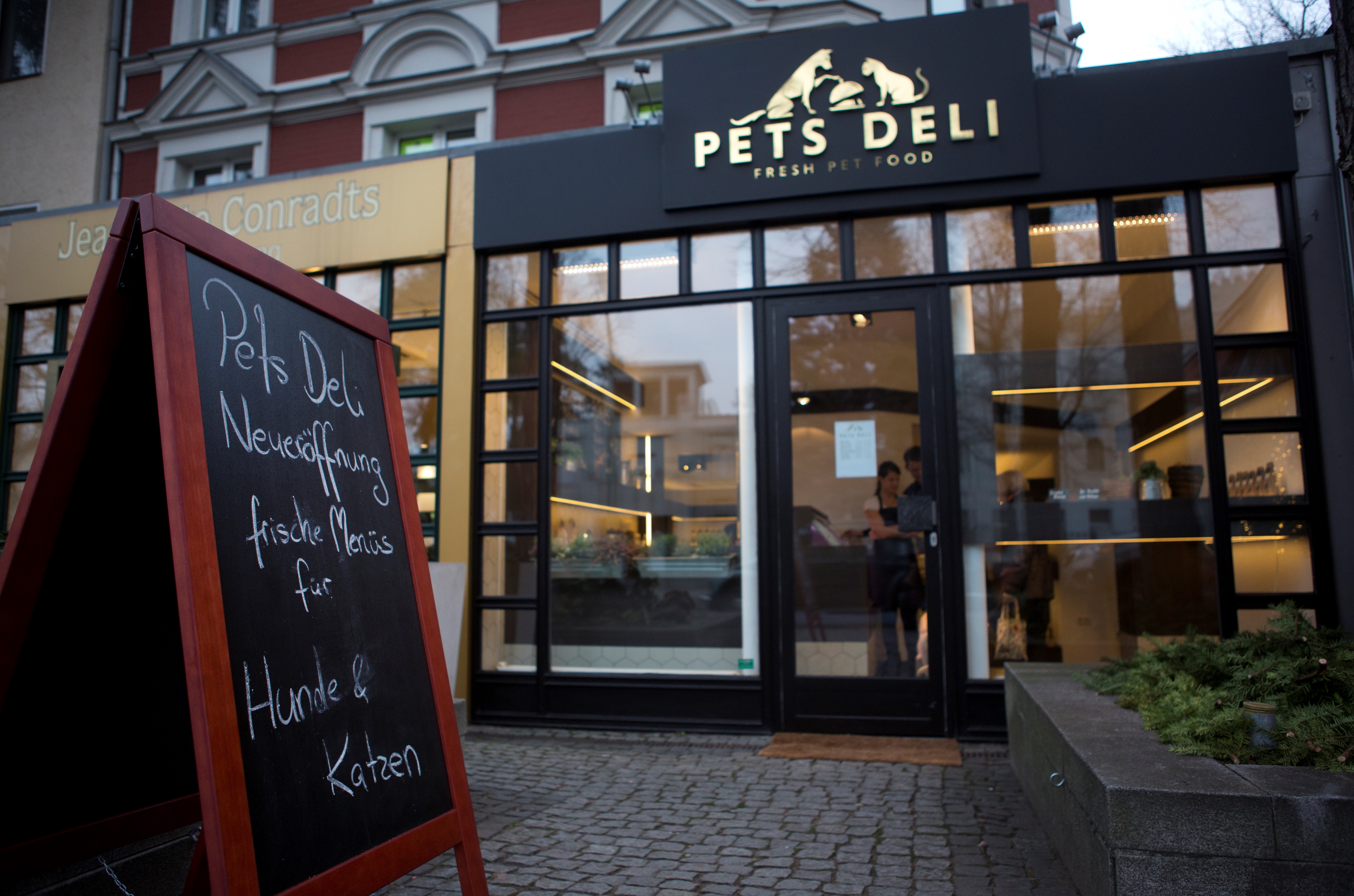Doggy dining eateries that your furry friends