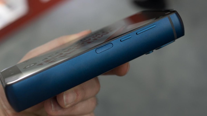 This is What a Smartphone With an 18,000mAh Battery Looks Like MacRumors