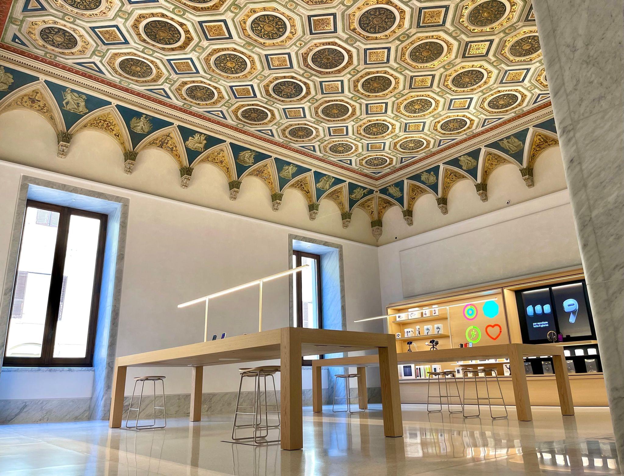 A Palazzo Reborn Inside Apple's Stunning New Store in Via del Corso