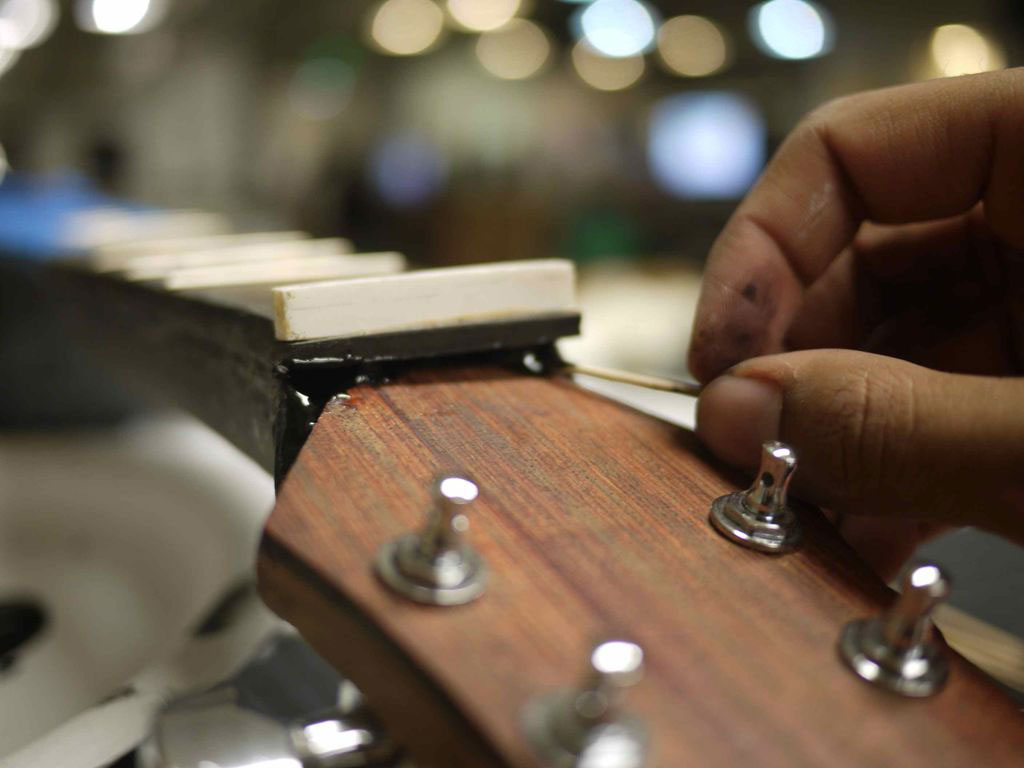 How I Made a Carbon Fiber Acoustic Guitar Make