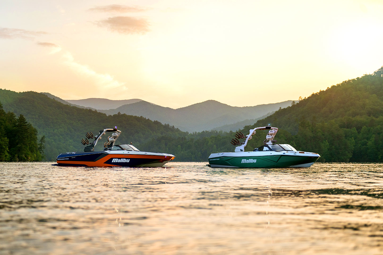 The Worlds Best Wakesurfing Boats Wakeboard Boats Ski Boats