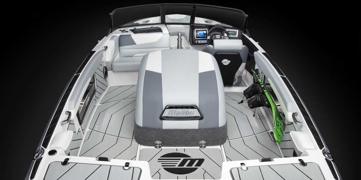 Towboats DirectDrive vs. VDrive