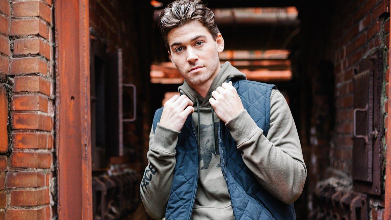 Ways To Wear Vests Casually And Fashionably