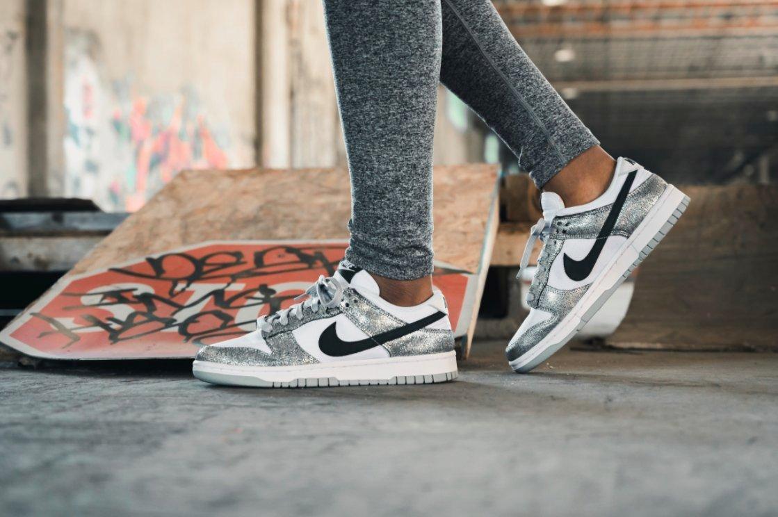 silver sparkle nike dunks,Save up to