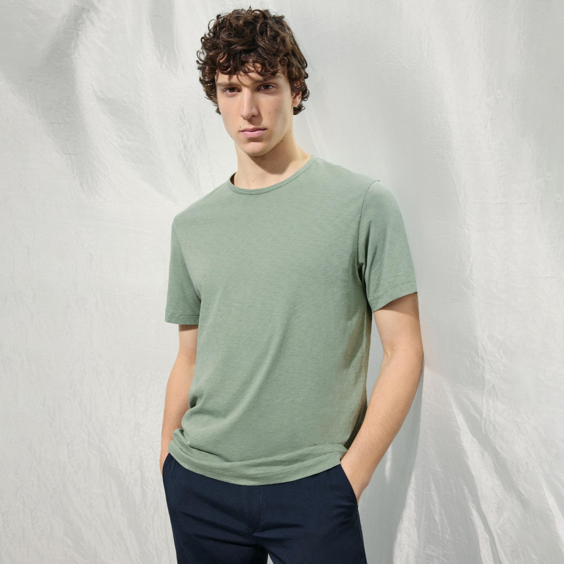 Theory Outlet Official Site | Contemporary Clothing for Women and Men