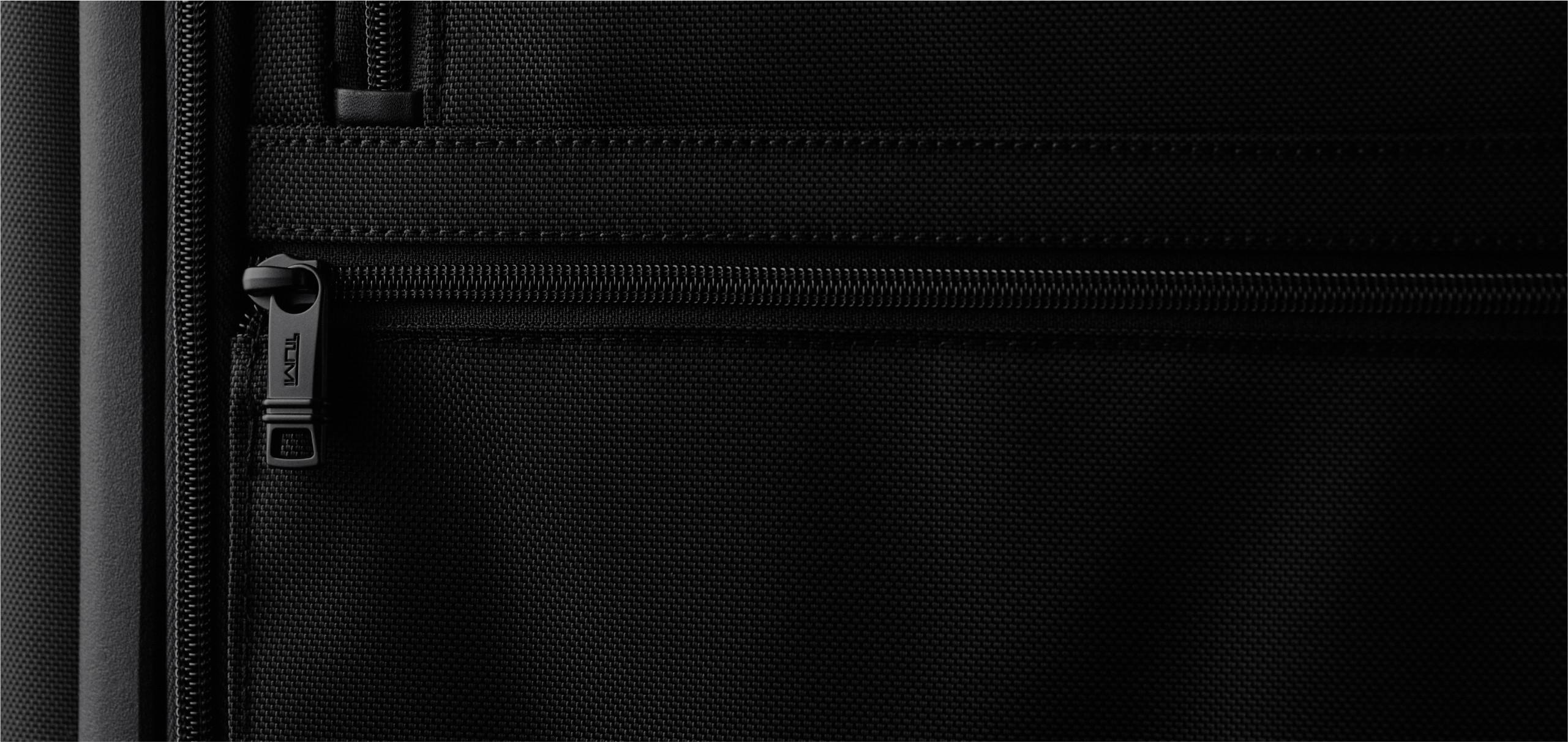 United Airlines Tumi US