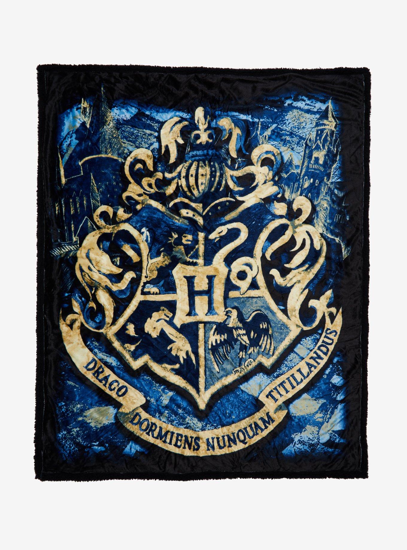 Harry Potter Hogwarts Crest Throw Blanket Hot Topic