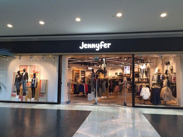 Jennyfer Franchising abbigliamento donna giovane