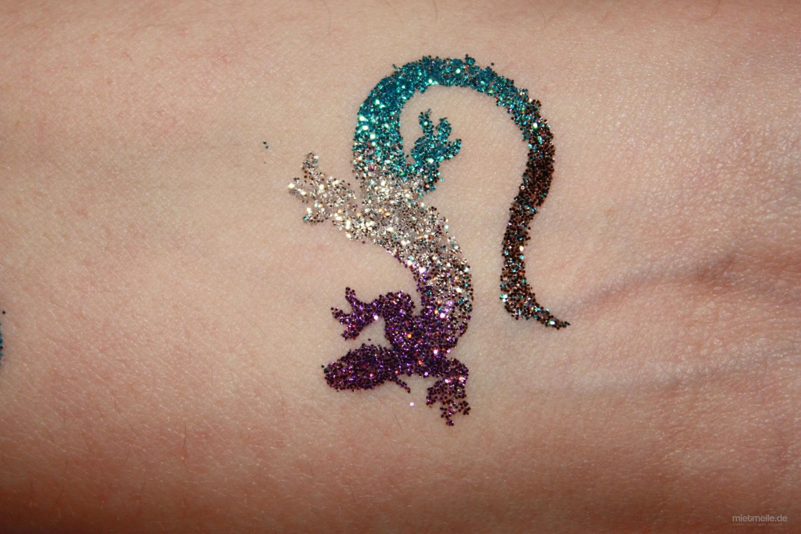 Glitzer Tattoo mieten 89,90 EUR pro Stunde mietmeile.de
