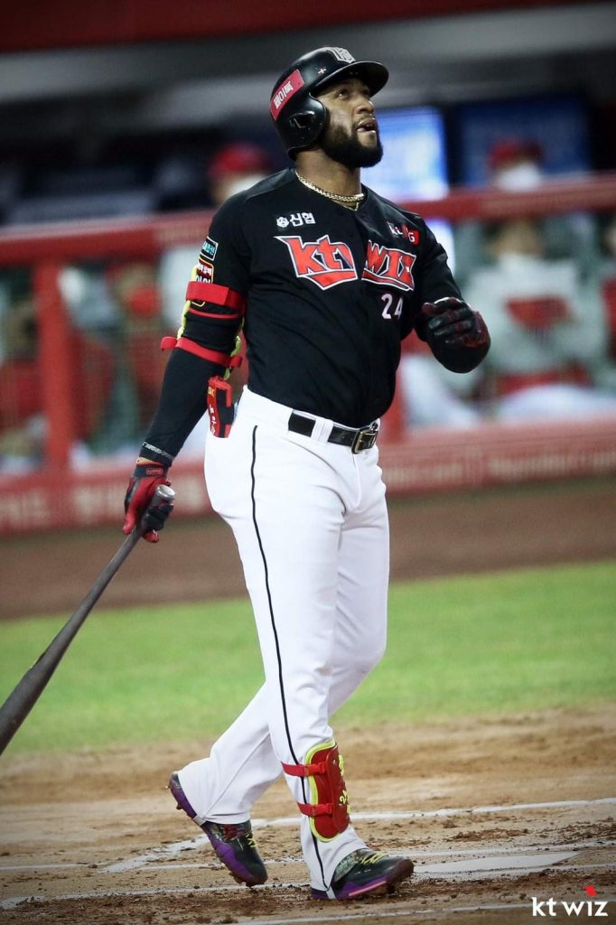 Mel Rojas Jr. Drawing Interest After MVPCaliber KBO Season MLB Trade