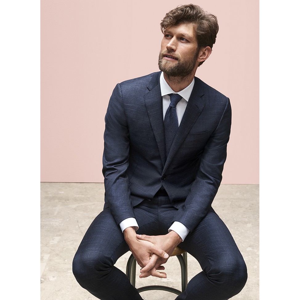 How to wear a suit ? ModeSens