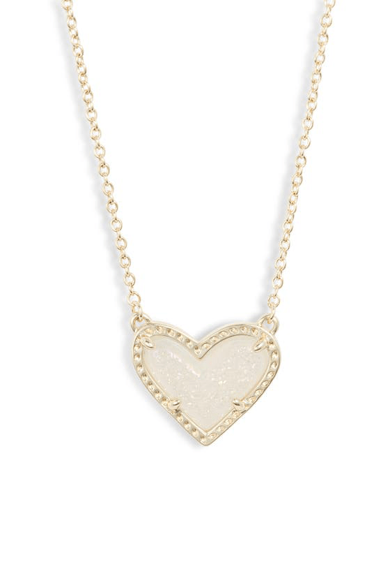 Kendra Scott Ari Heart Short Pendant Necklace, 15 In Gold/ Iridescent