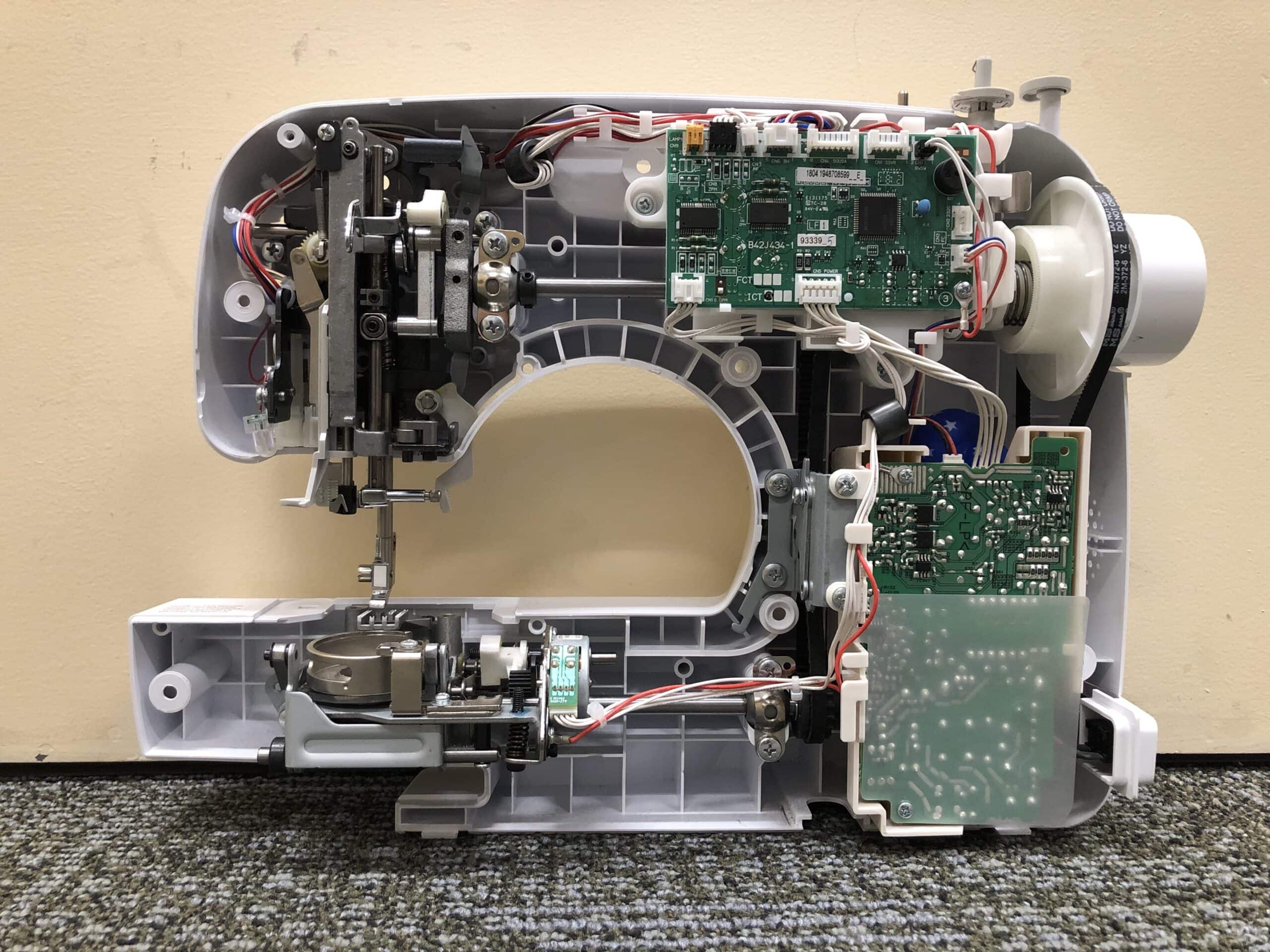 30 Photos That Reveal Secrets Inside Things We Use Every Day