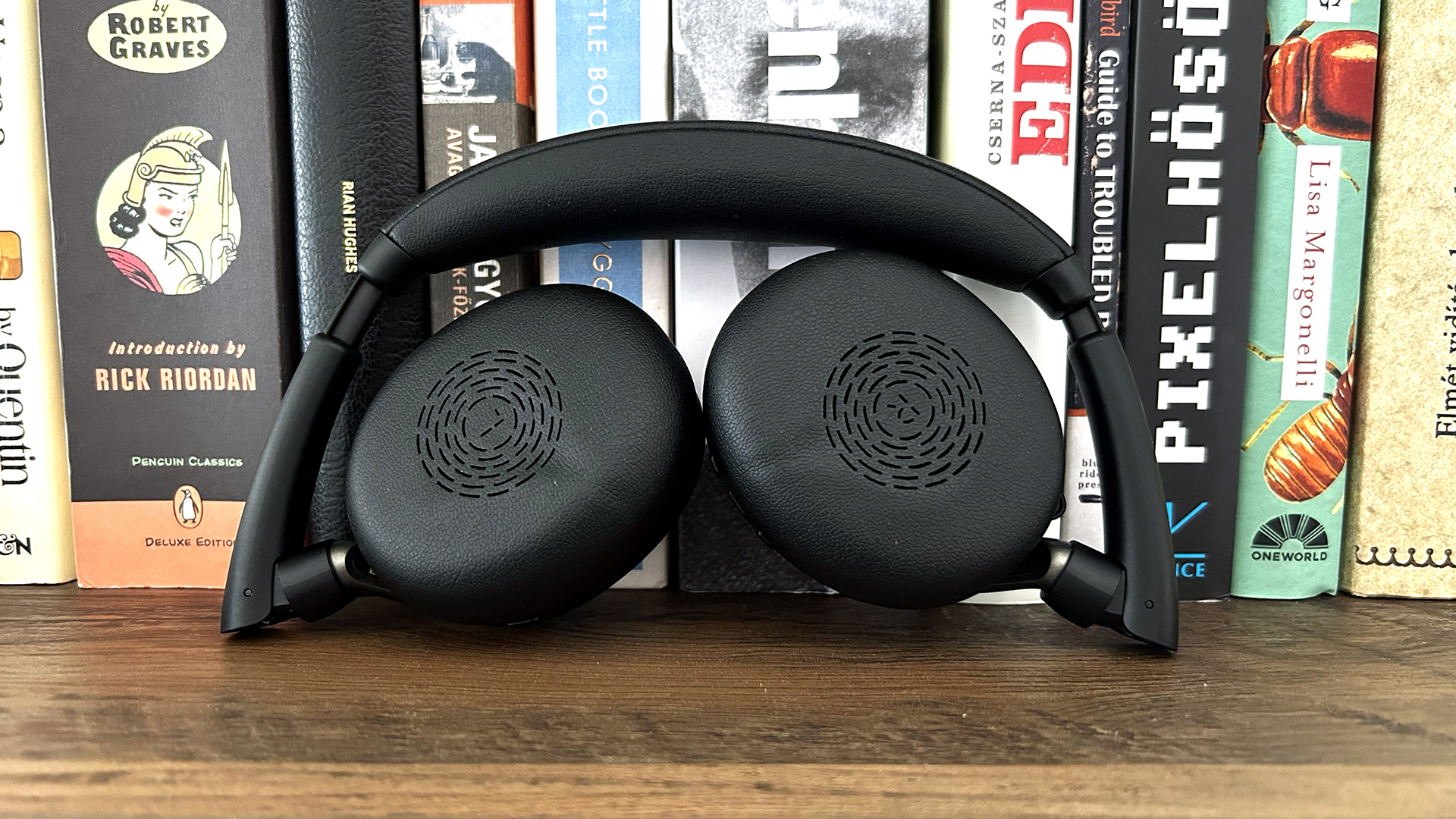 Jabra Evolve2 65 Flex review: Drown out the office…
