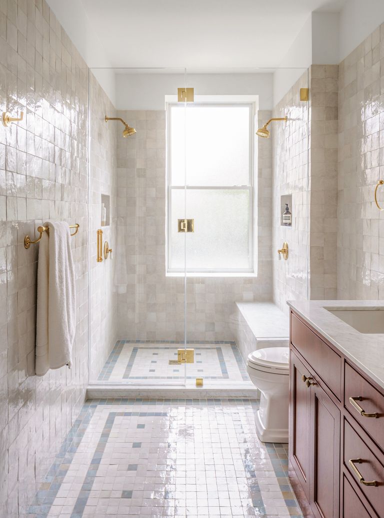 Should bathrooms be light or dark? Homes & Gardens