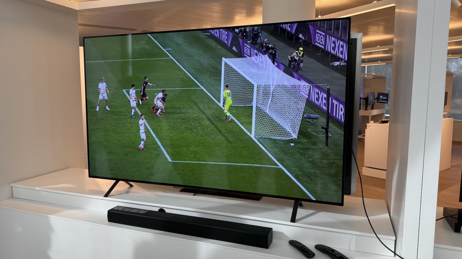 Come on LG, Samsung and Sony where are all the cheap OLED TVs we were