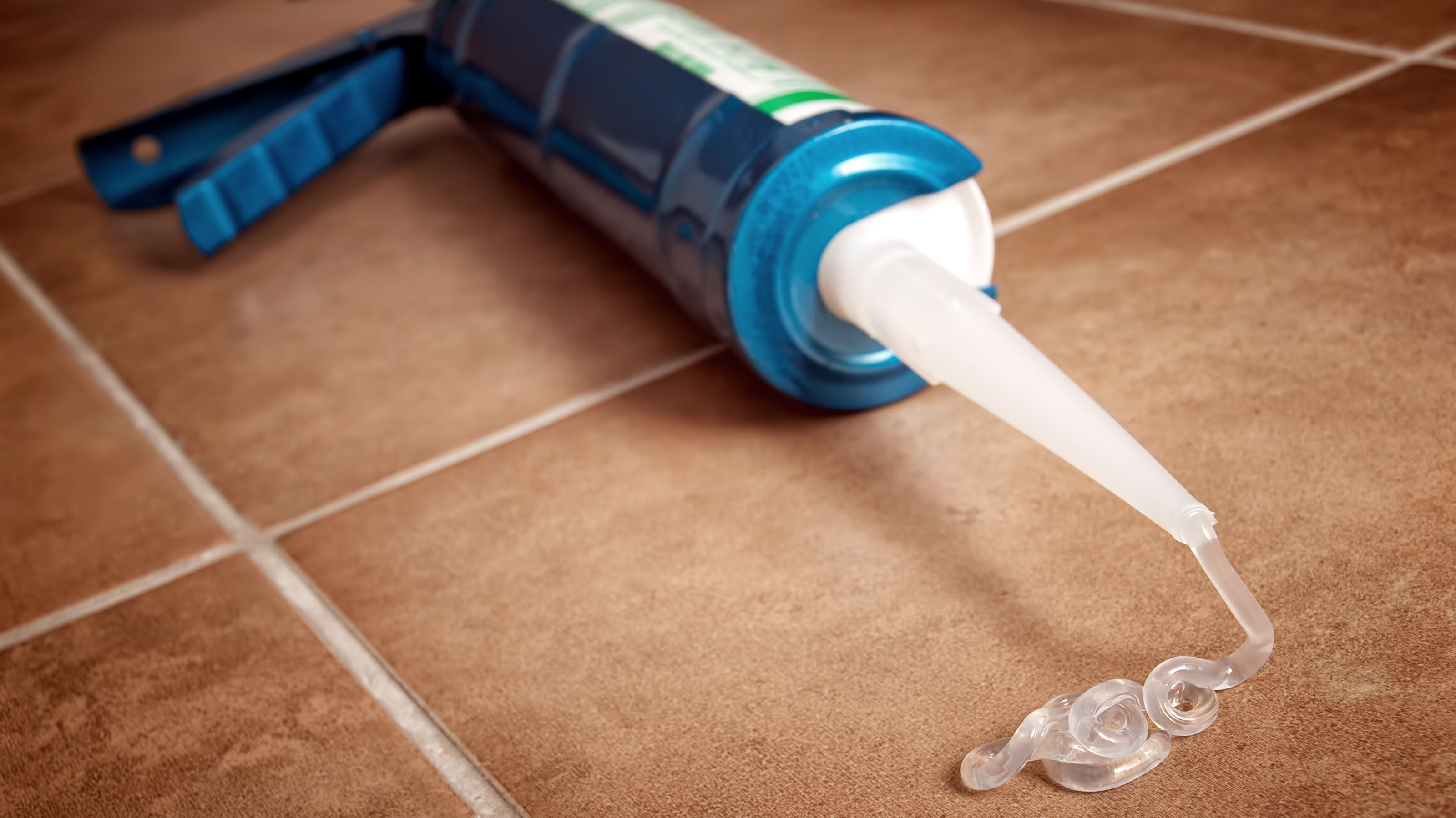 Can you sand decorators caulk? We explain Homebuilding