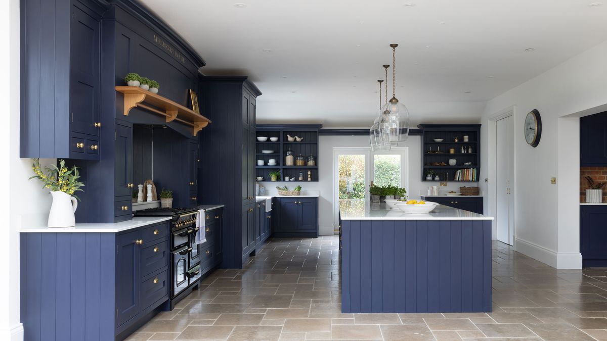 Beautiful navy kitchen ideas for every style of house Homebuilding