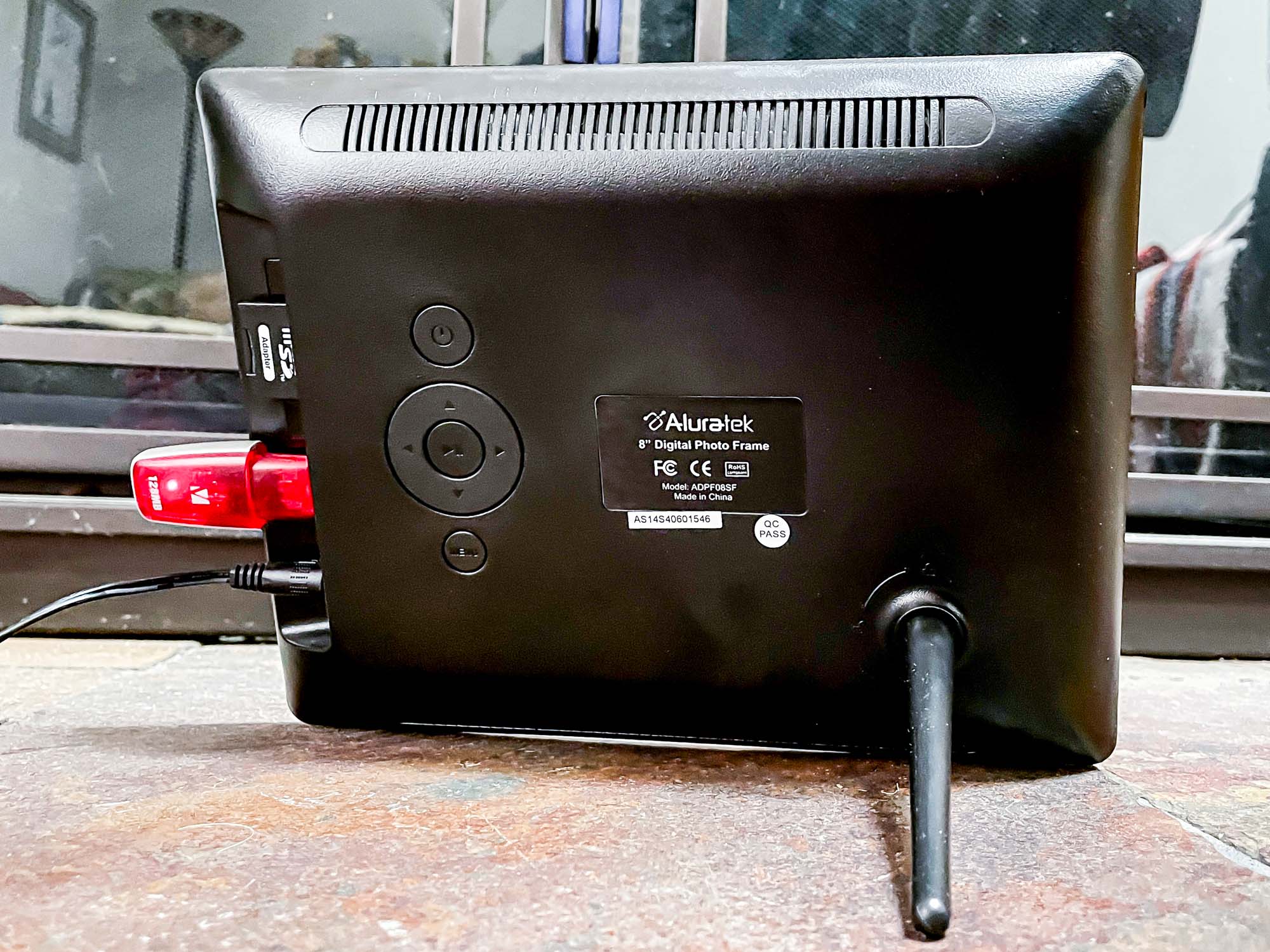 Aluratek 8inch LCD Digital Photo Frame review Tom's Guide