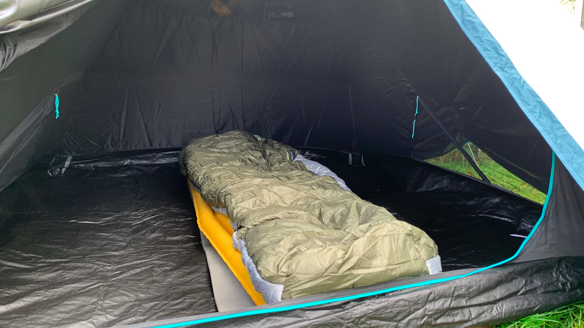 Quechua MH100 Fresh&Black tent review Advnture