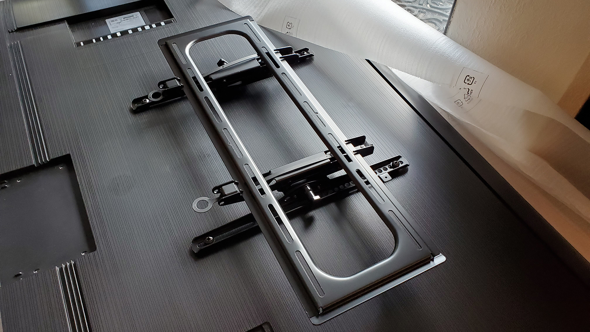 TV wall mounts full motion vs swivel vs fixed which is best for you