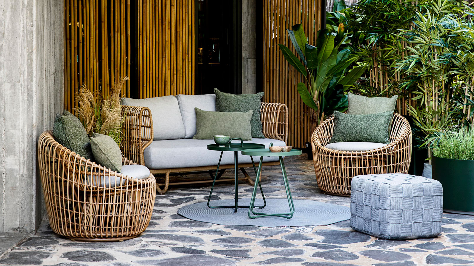 This product will protect your garden furniture from spills Gardeningetc