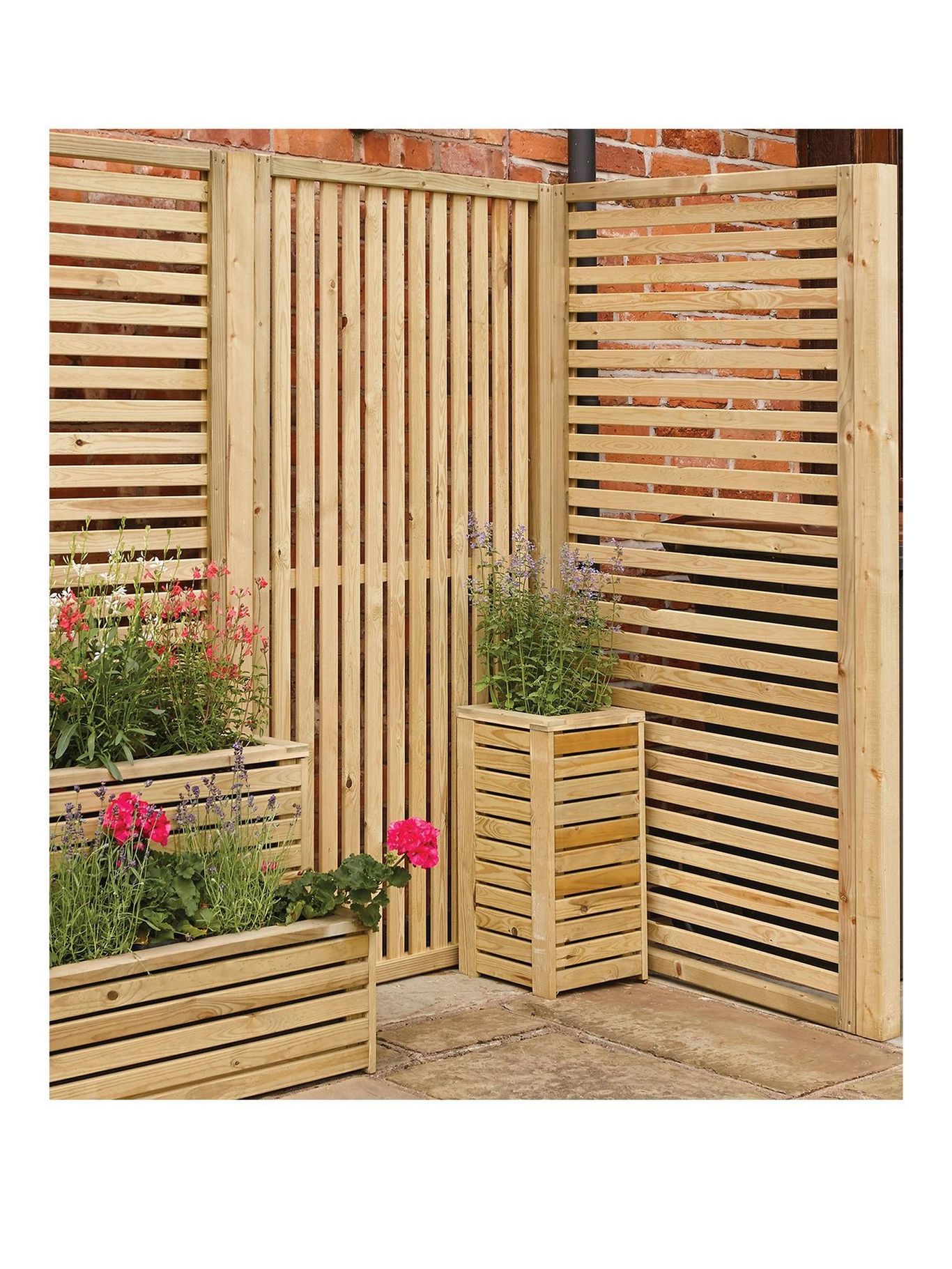 Look to Aldi for garden screen ideas transform your outdoor space