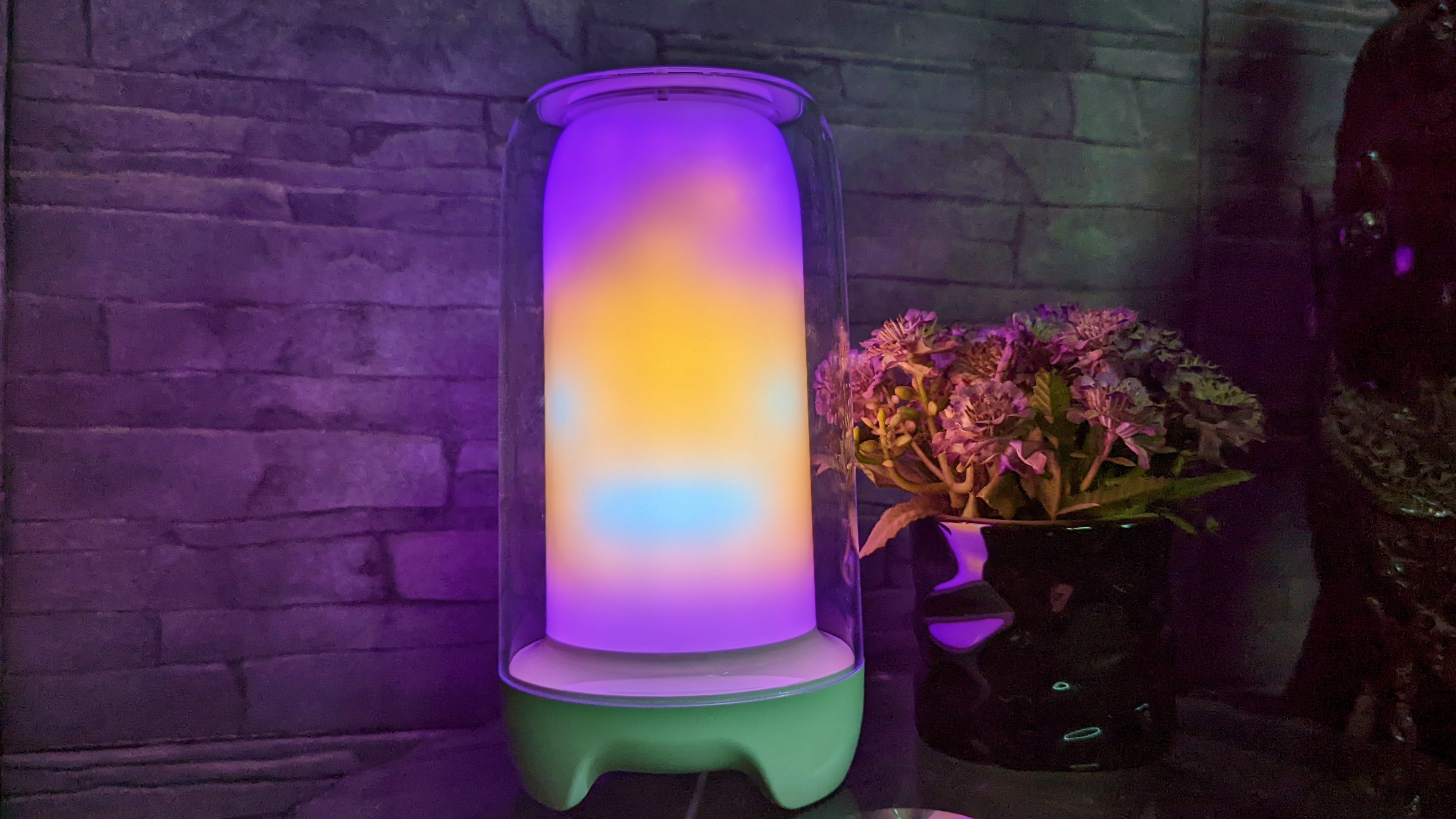 ECOLOR Aurora review Get groovy with this fun smart table lamp