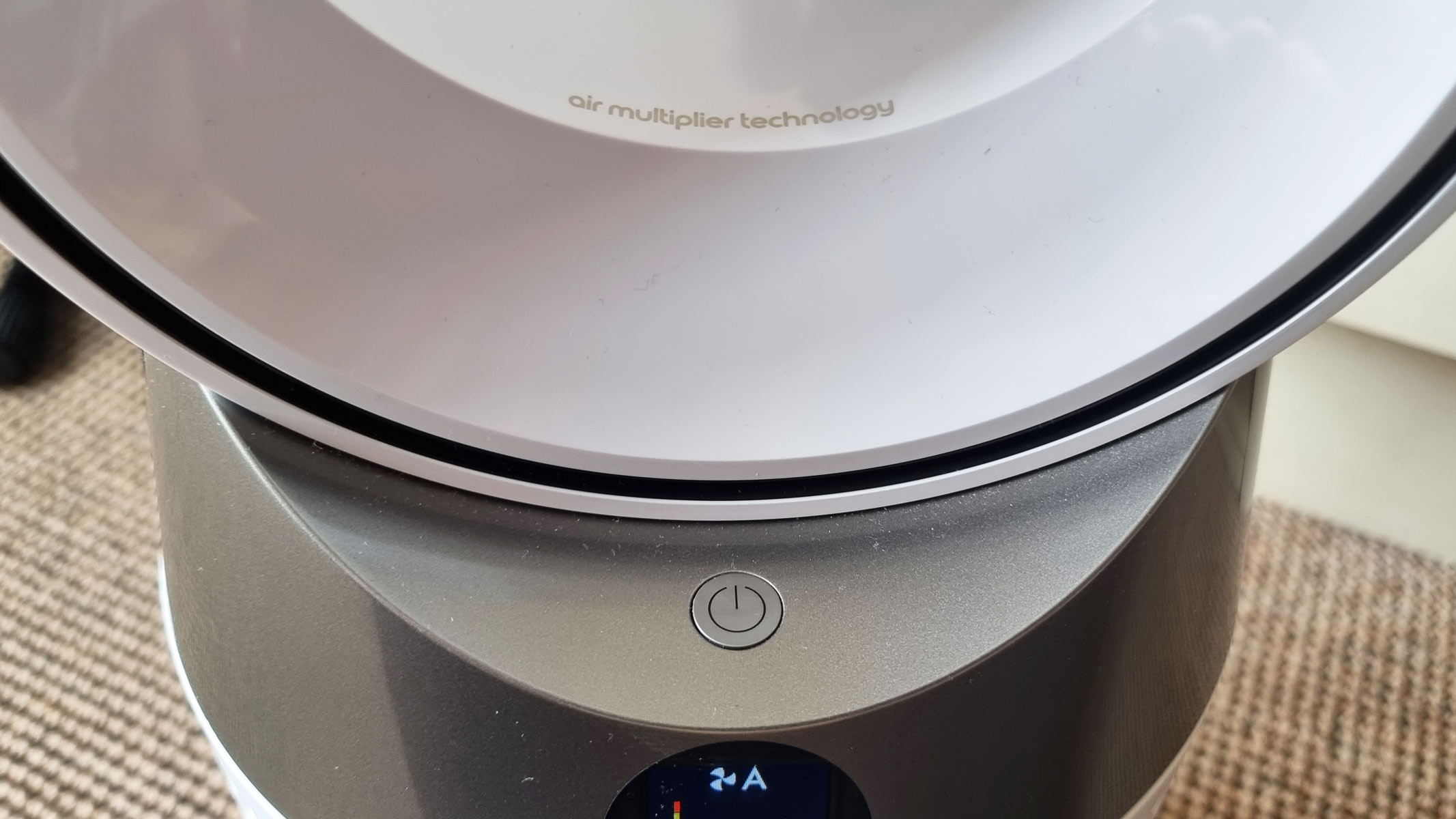 Dyson Purifier Cool PC1, a close-up picture of the control panel