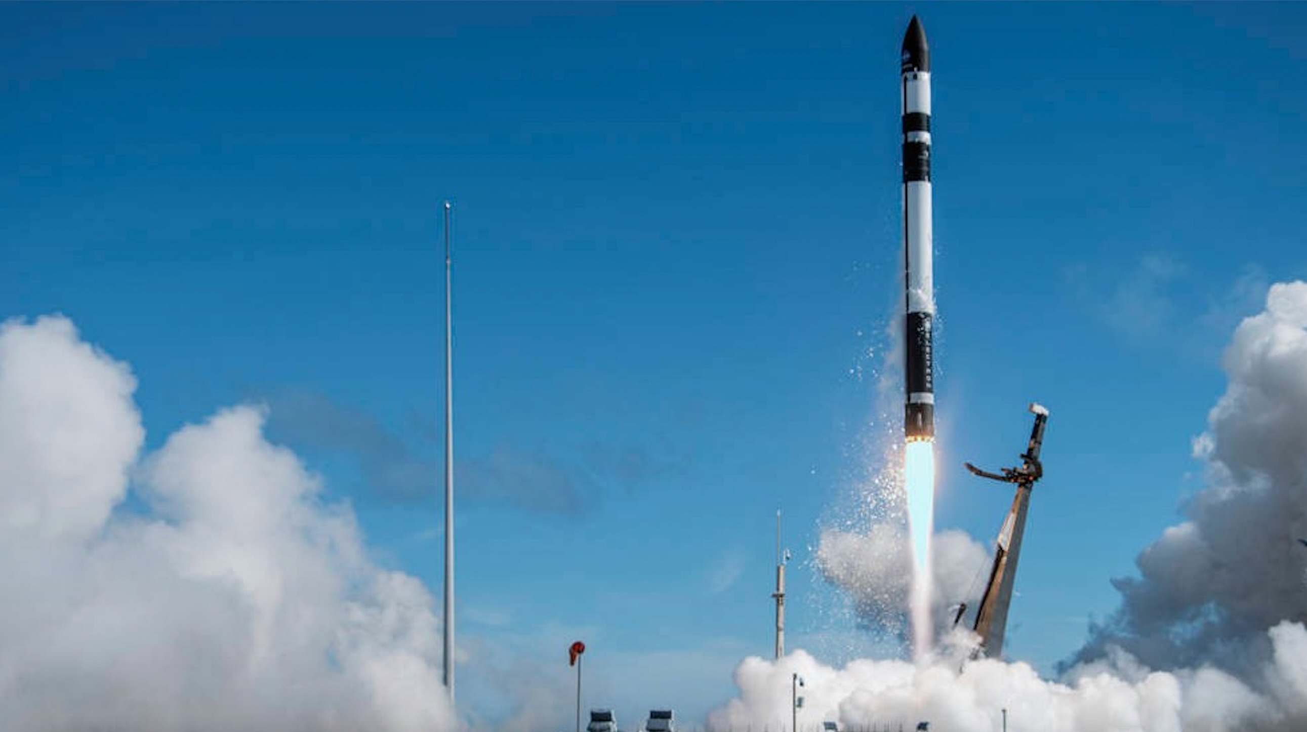 Watch Rocket Lab launch 2 hurricanewatching cubesats early Thursday