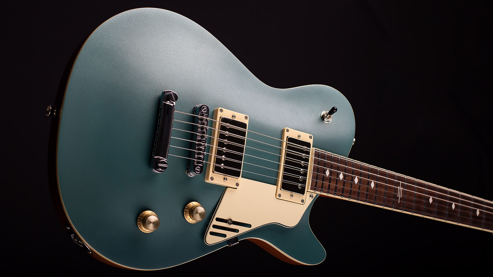 Guitars launches Velvet Deluxe lightweight singlecut Guitar