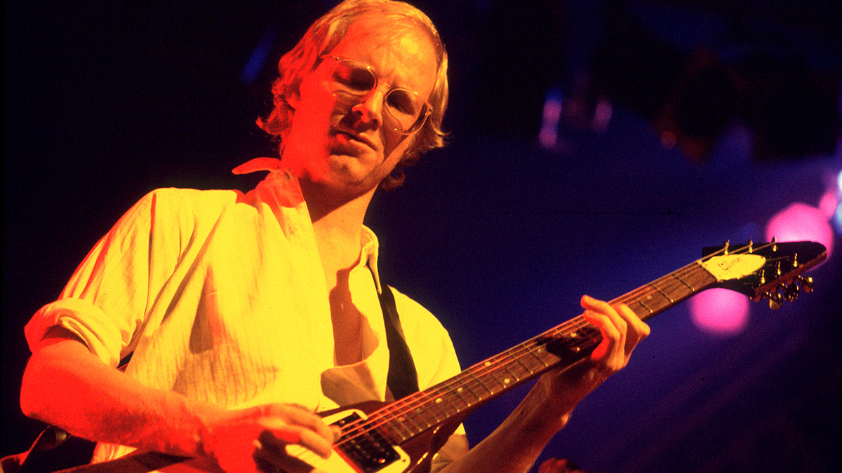 “When I’m off the road, I have this love affair with ragtime guitar” 7