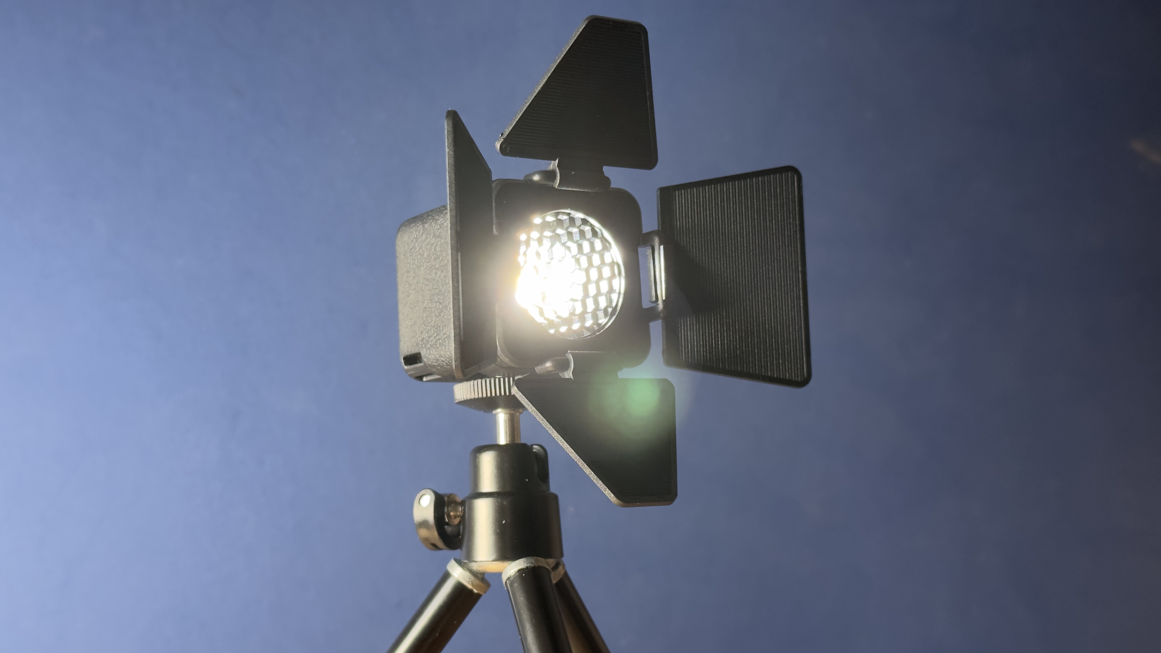 SmallRig RM01 mini LED Video Light Kit review