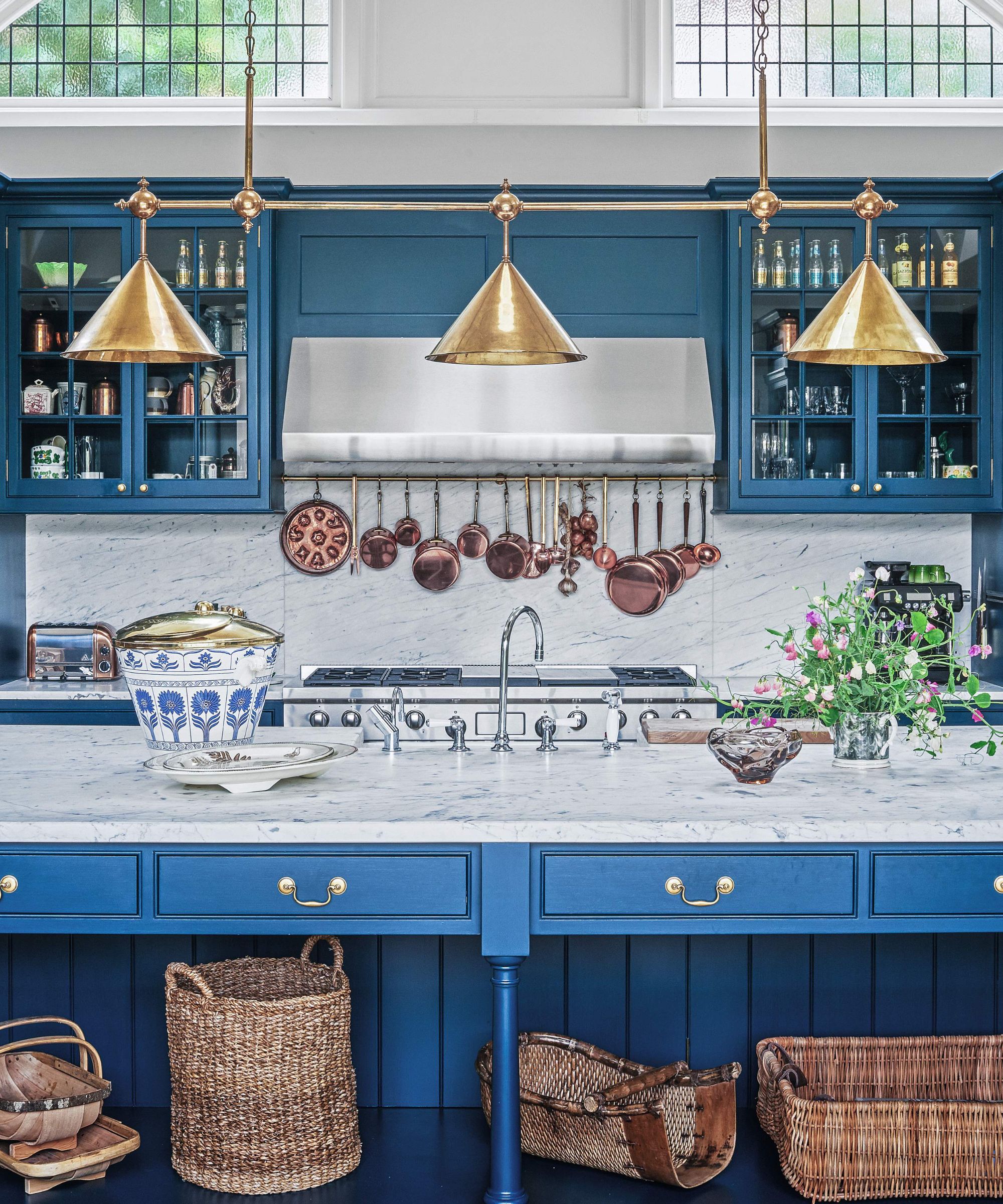 Kathy Hilton's kitchen color scheme will set a…