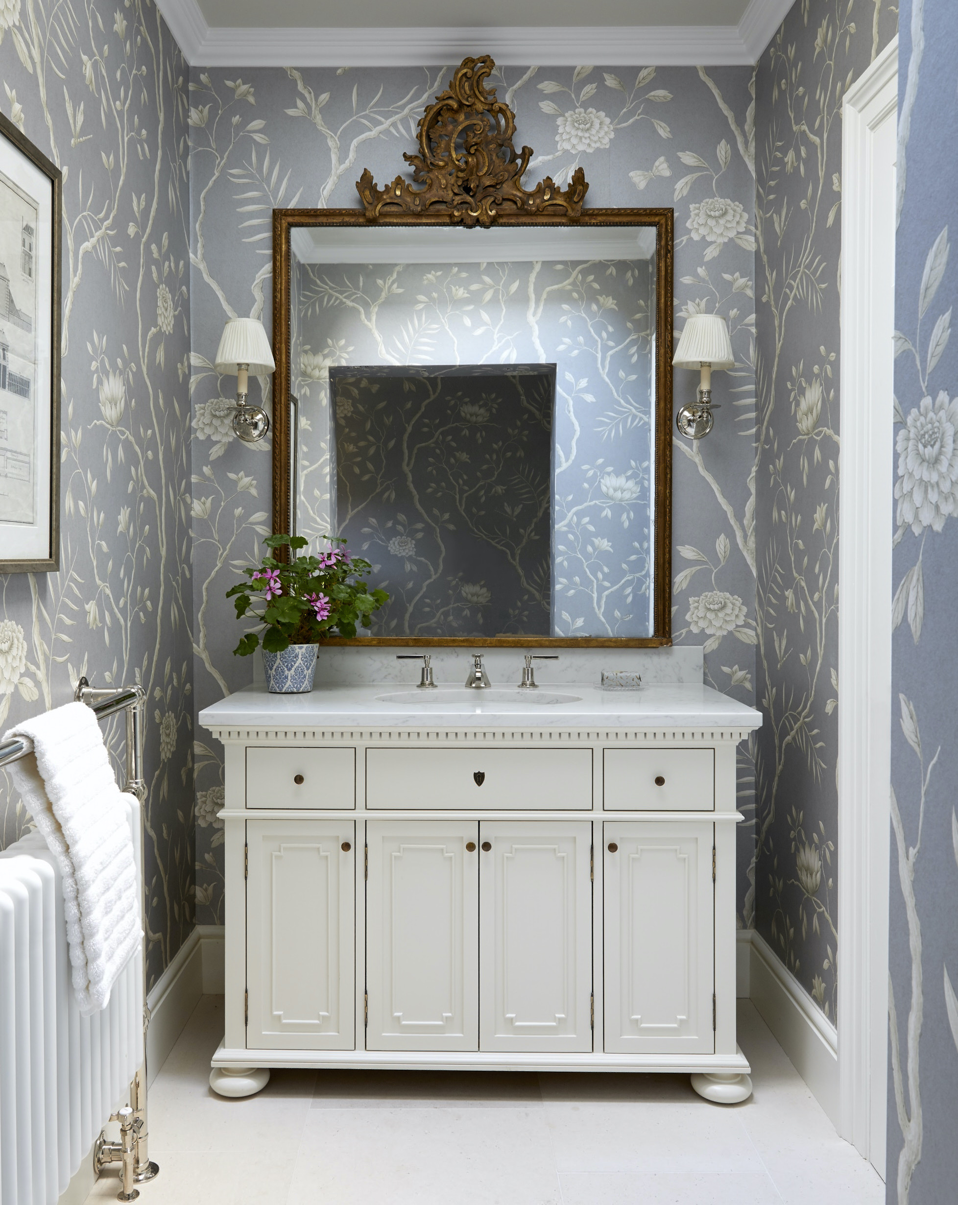 Things people with nicesmelling powder rooms always do Homes & Gardens