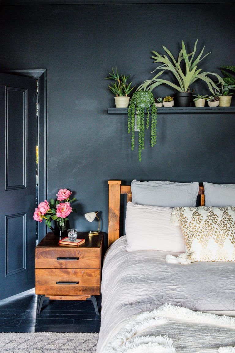 20 dark bedroom ideas for a cozy and stylish design
