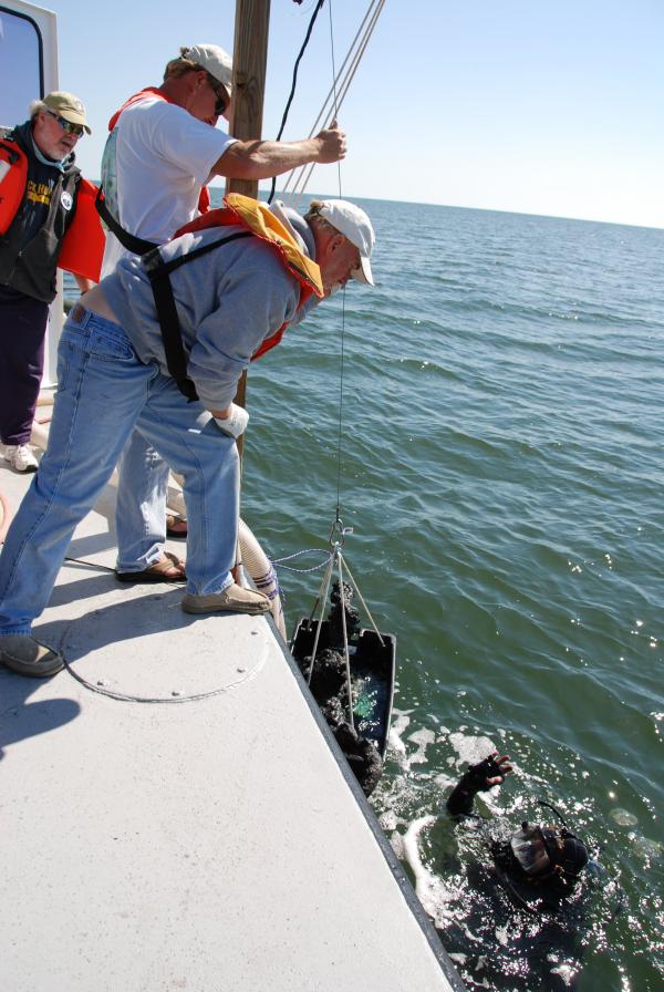 qar-crew-artifacts-lift-111010