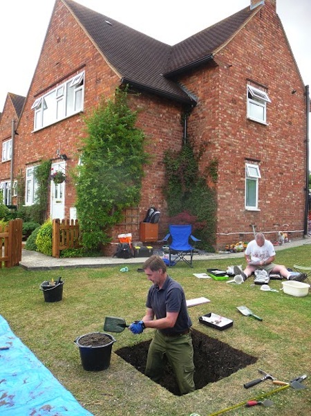Digging Test Pits in Pirton