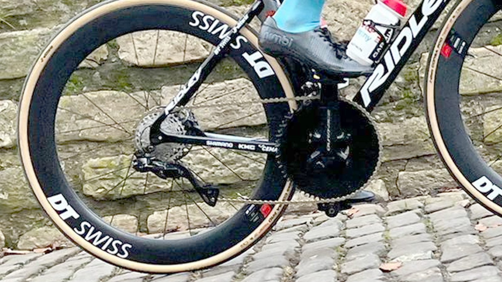 New Classified wheel tech spotted in Triathlon