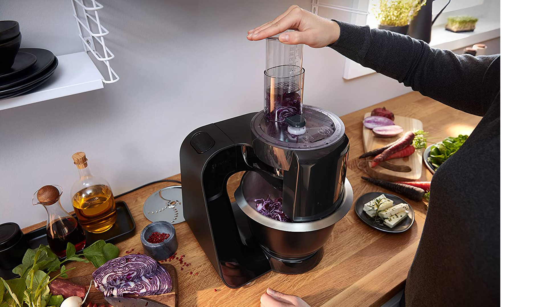 Bosch MUM59340GB Kitchen Machine review superb food processor is also
