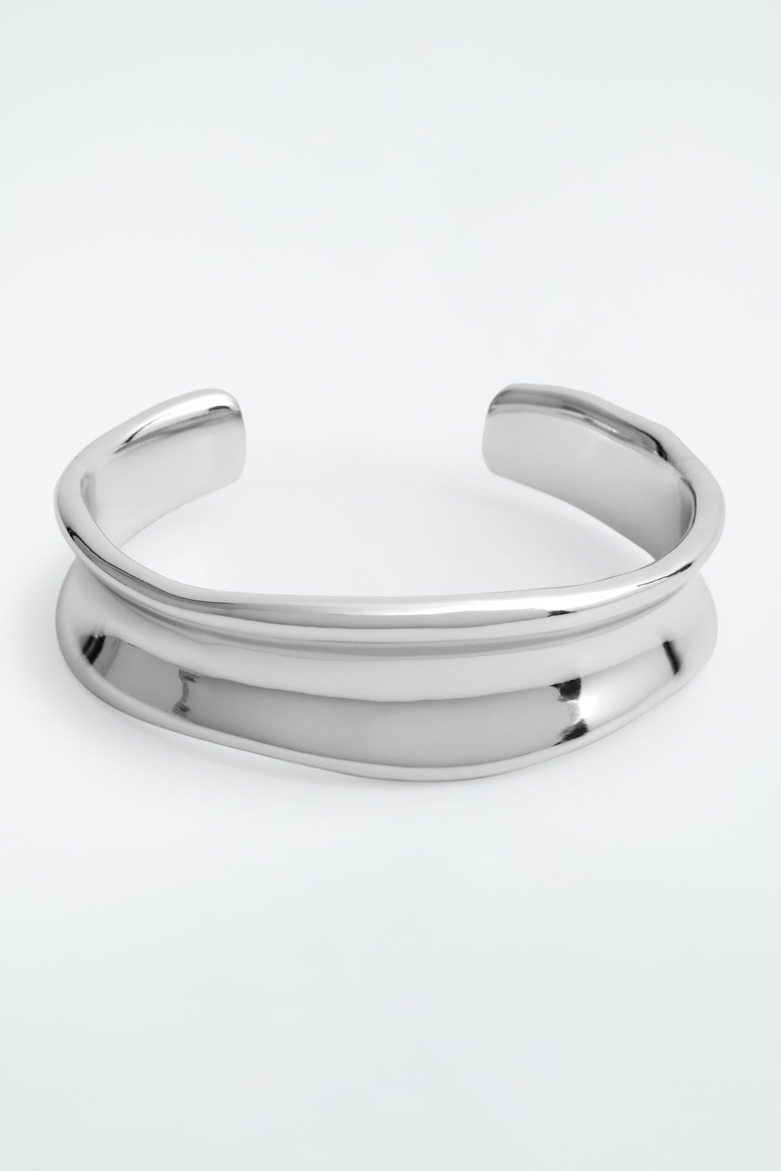 Slim Sculpted Cuff