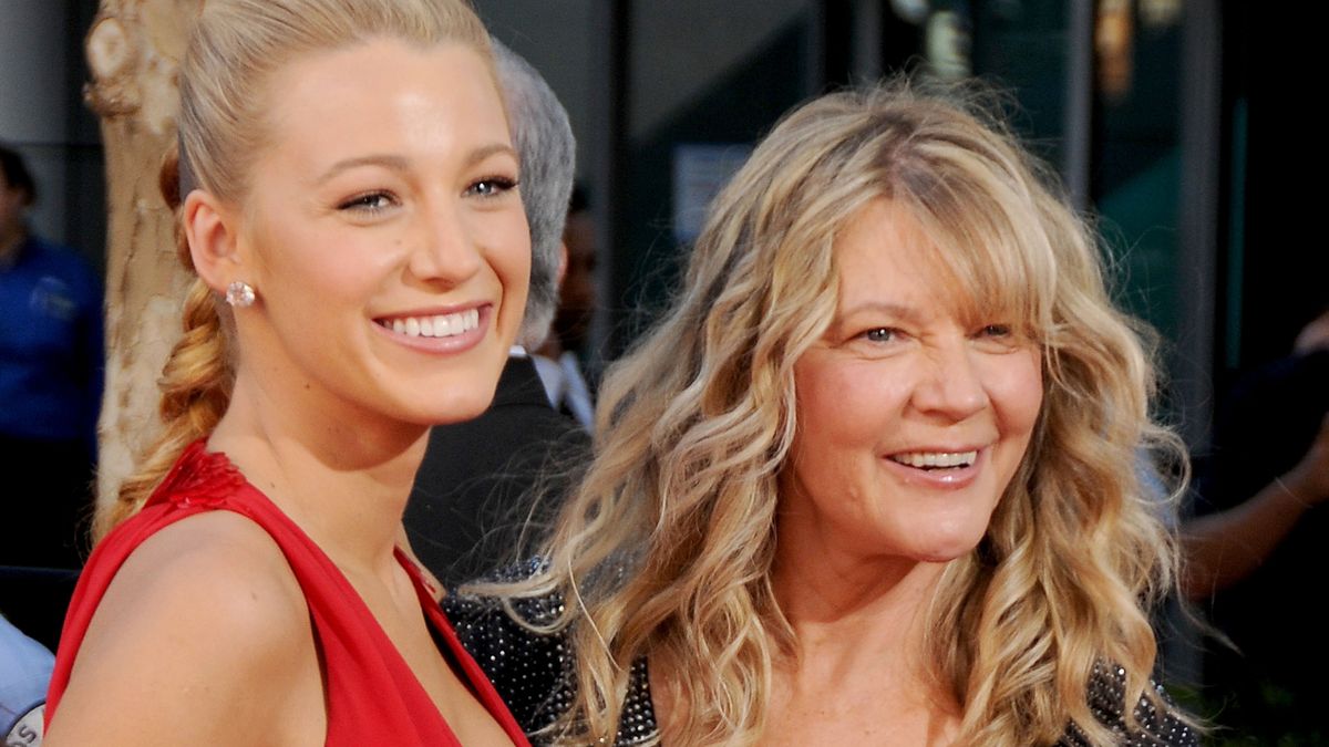 Blake Lively Is A Carbon Copy of Her Mom, Elaine, In New Instagram